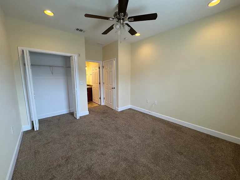1846-3 Belle Vue Way #3 — Photo 12