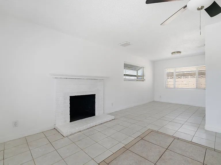 44338 23rd St W — Photo 5
