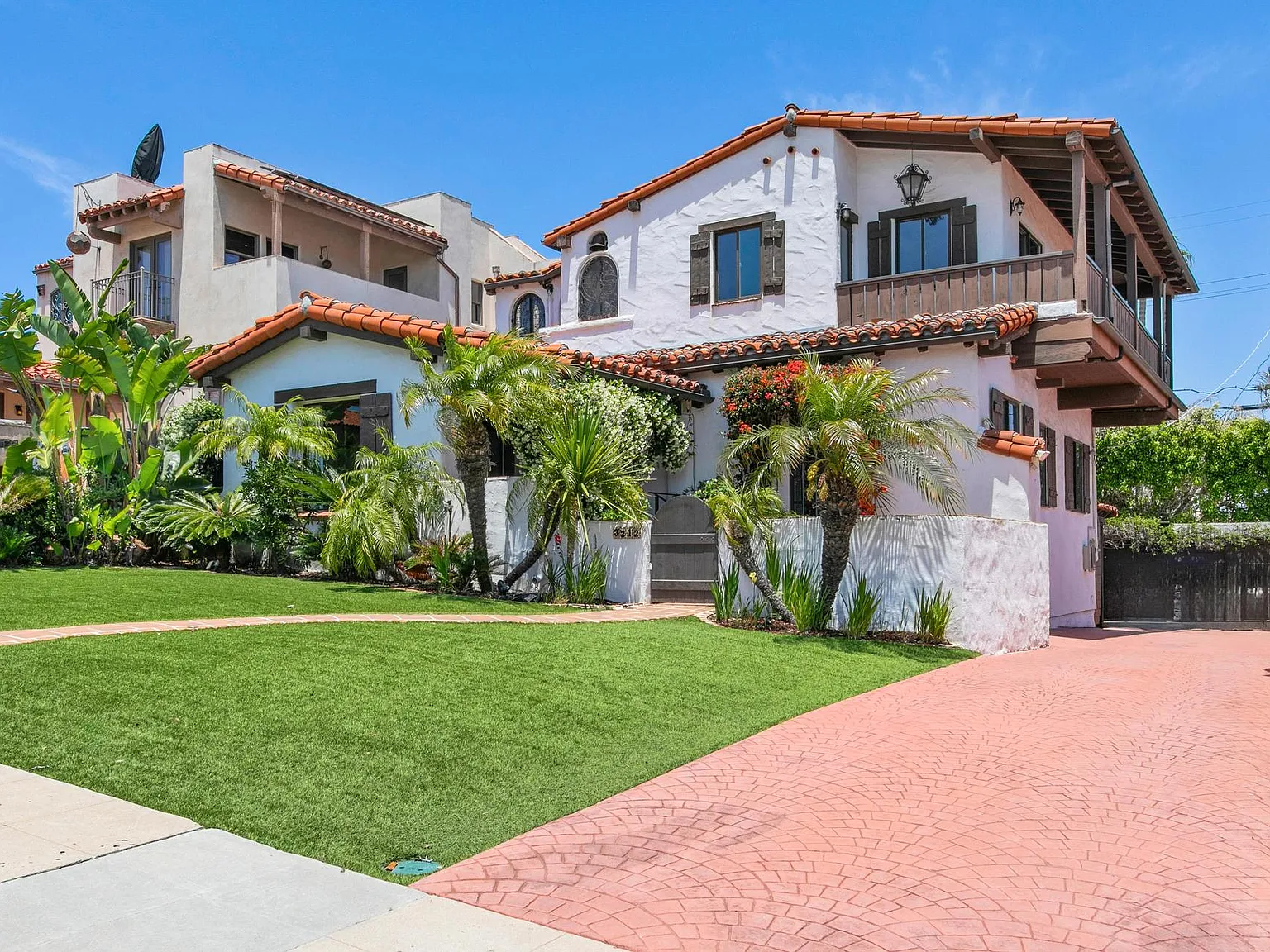 5 bed, 2019 sqft, $7,500 — Photo 3