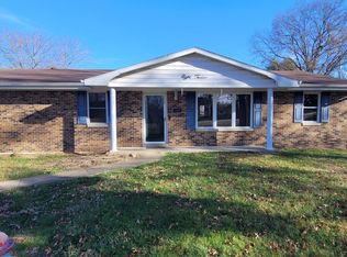 812 Rock Hill Rd, Jefferson City, MO 65109