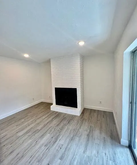 45 Springwood Sq — Photo 11