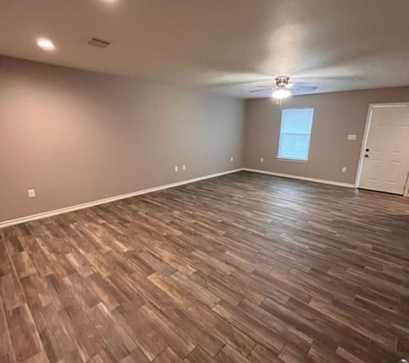1st image of 404 Nederland Ave #Townhouse 348