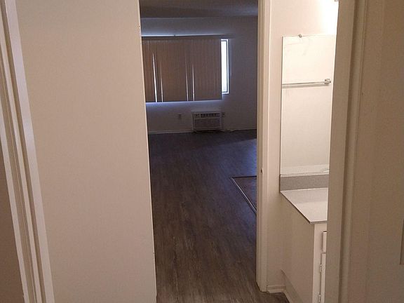 5th image of 10844 Kling St #3