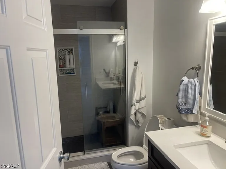 237 Robertson Way — Photo 12