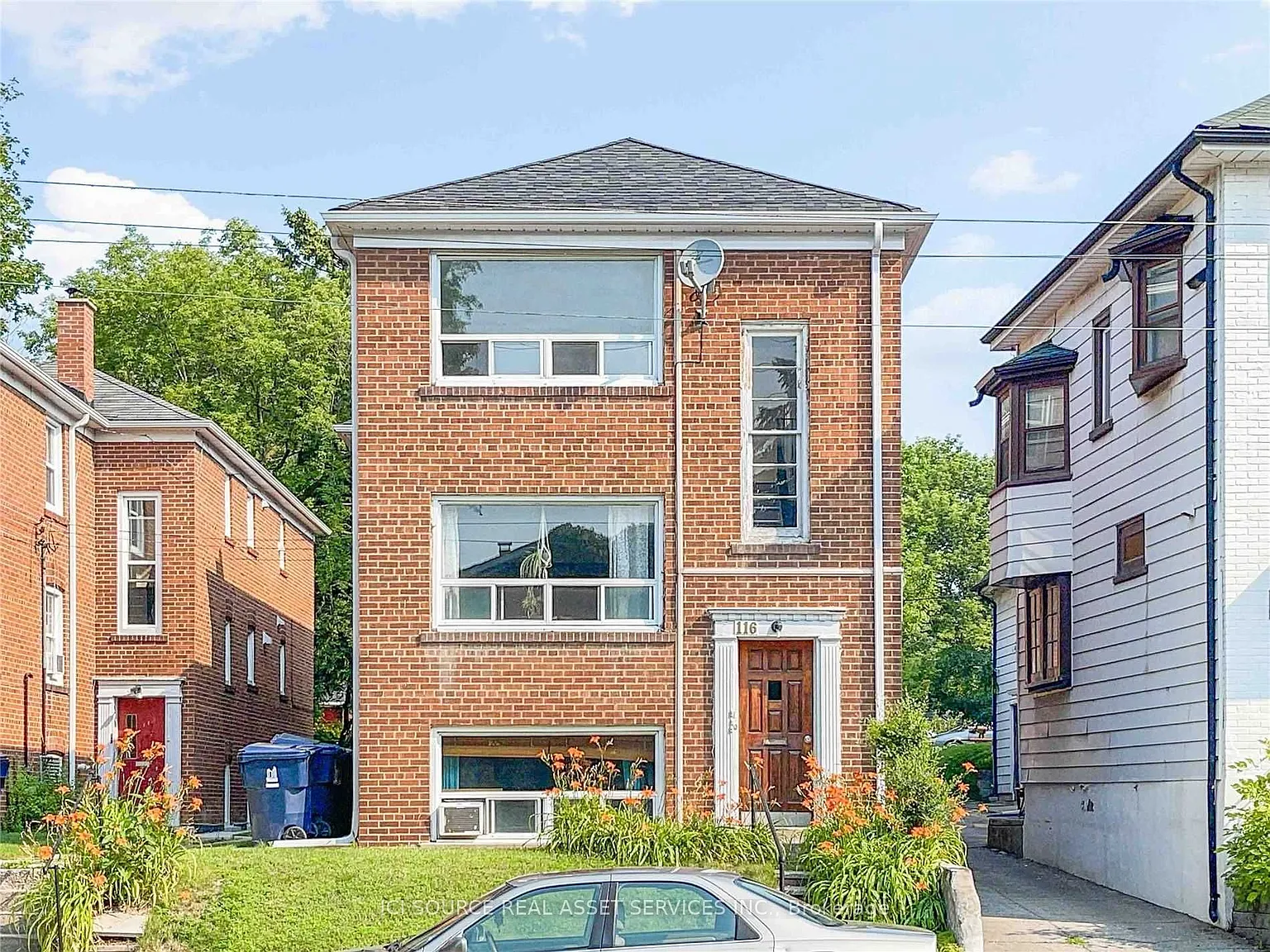 1 bed, $2,300 — Photo 2