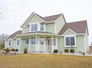 N7382 Ski Slide Rd, Oconomowoc, WI 53066