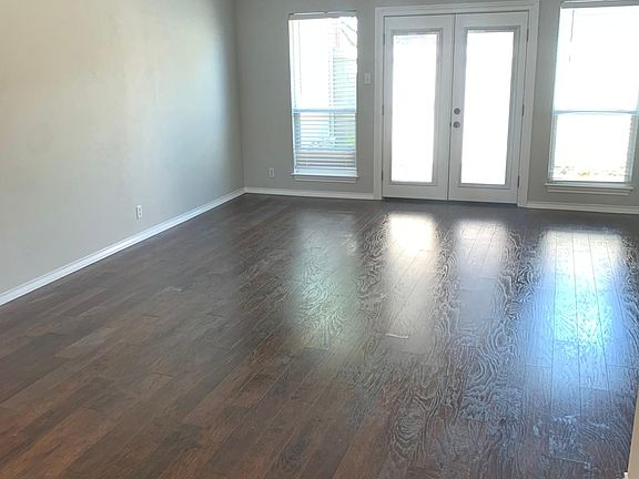 2nd image of 5110 Lake Shore Dr #5110