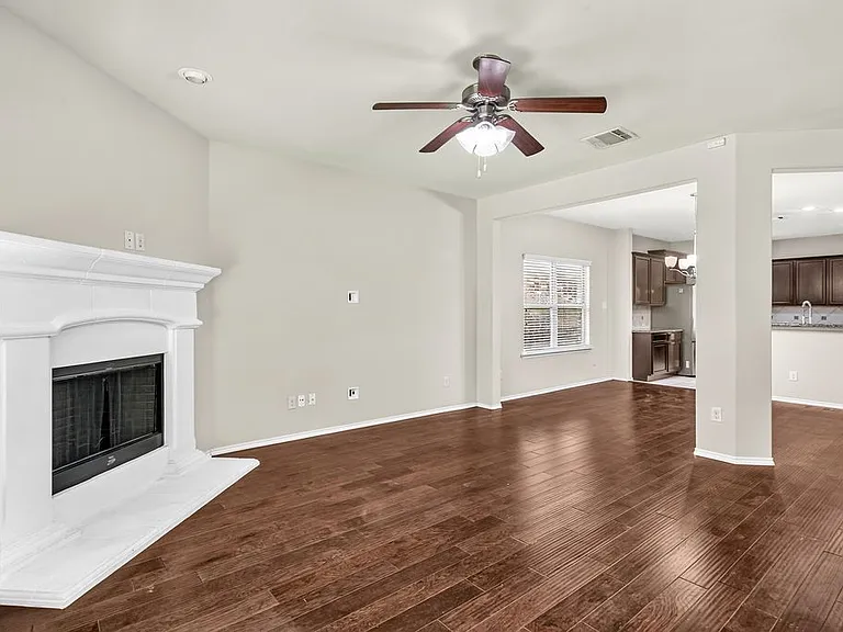 9813 Moccasin Creek Ln — Photo 10