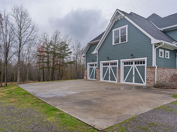 4th image of 1977 Sitton Mills Pl