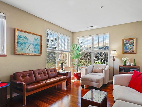 3rd image of 5196 Sassafras Dr Unit 113