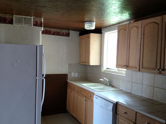 2nd image of 245 S Julian St