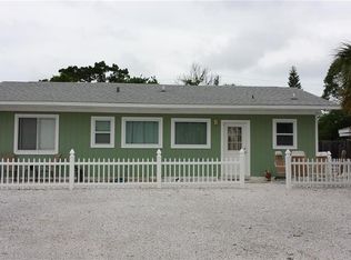 205 Grant Dr, Sarasota, FL 34236
