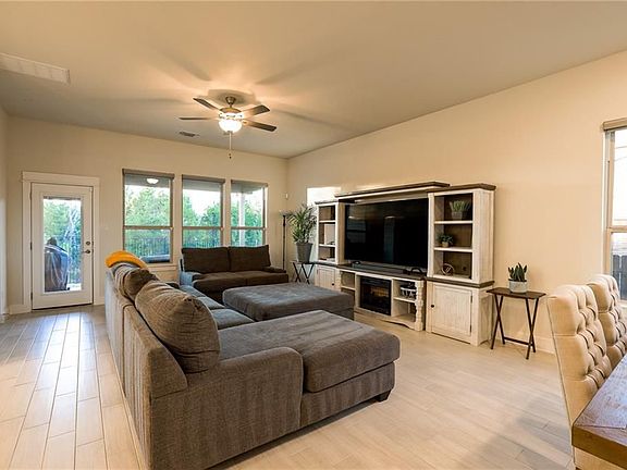 5th image of 17600 Chino Ln