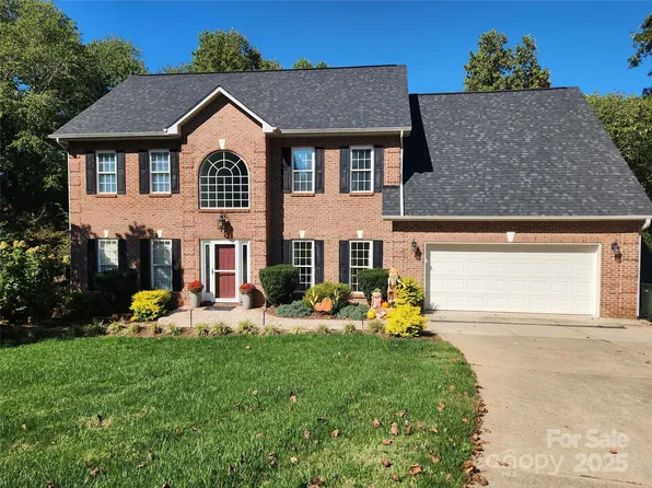 3823 11th Street Pl NE #35, Hickory, NC 28601