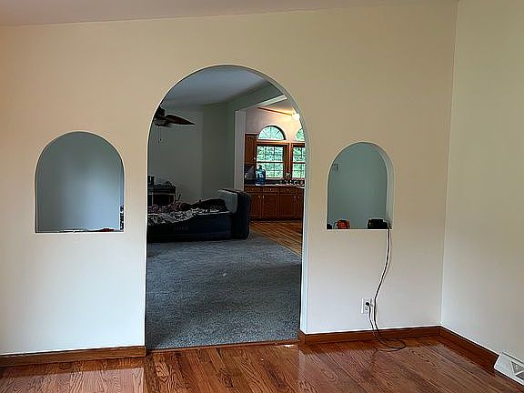 5th image of 7552 Cider St
