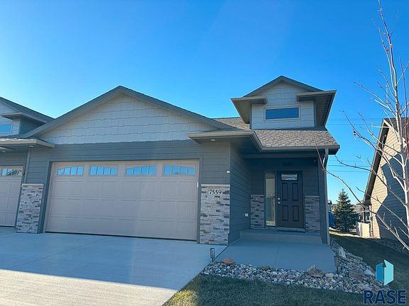 2nd image of 7559 S Grand Arbor Pl
