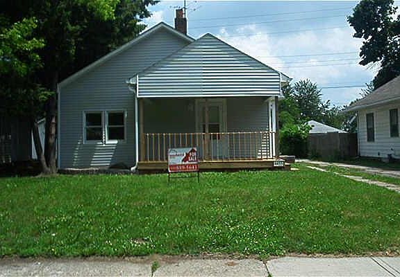 2nd image of 4455 N Winthrop Ave