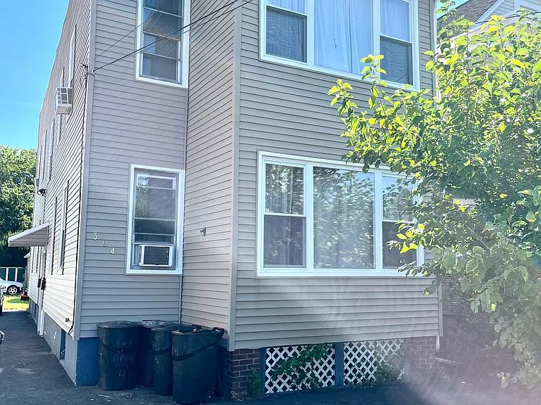 364 River Dr #4 — Photo 13