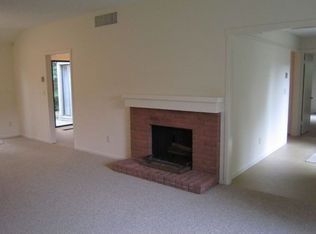 961B Heritage Vlg, Southbury, CT 06488