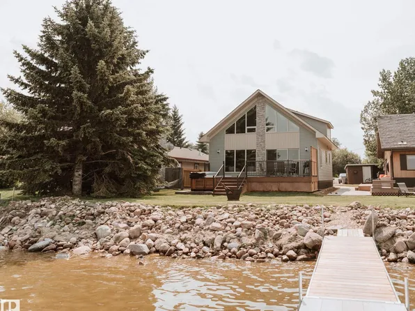 33 Lakeshore Dr, Sundance Beach, AB T0C 2C0