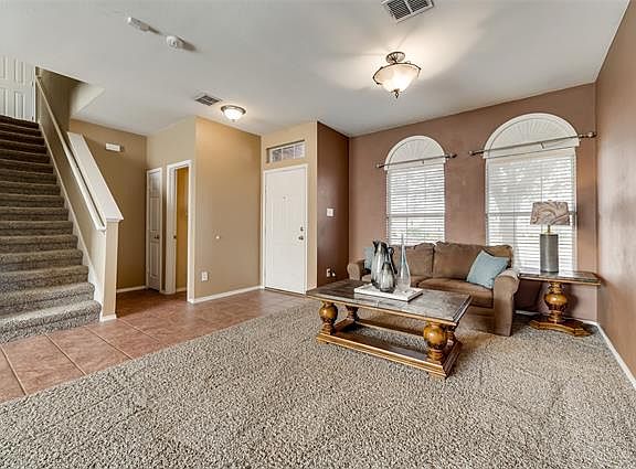 3rd image of 2809 Cabot Ln