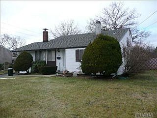 5th image of 2906 Acorn Ave