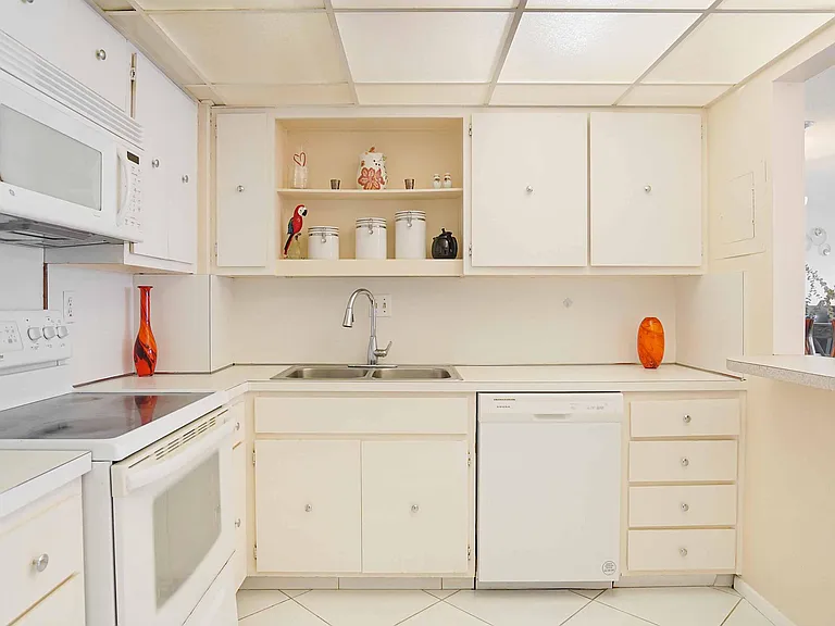 3550 Galt Ocean Dr #809 — Photo 8