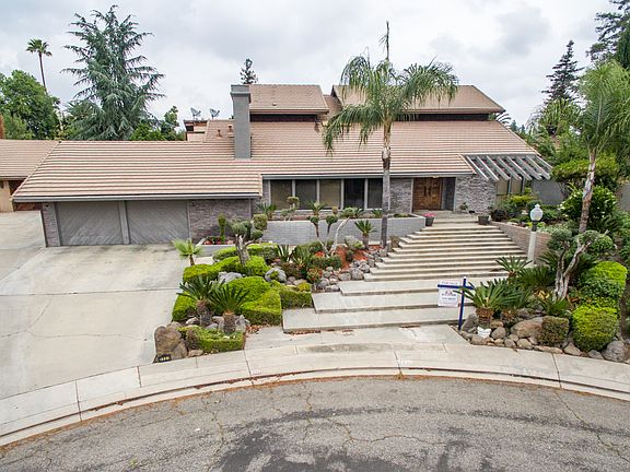 2nd image of 2221 Cedarwood Cir