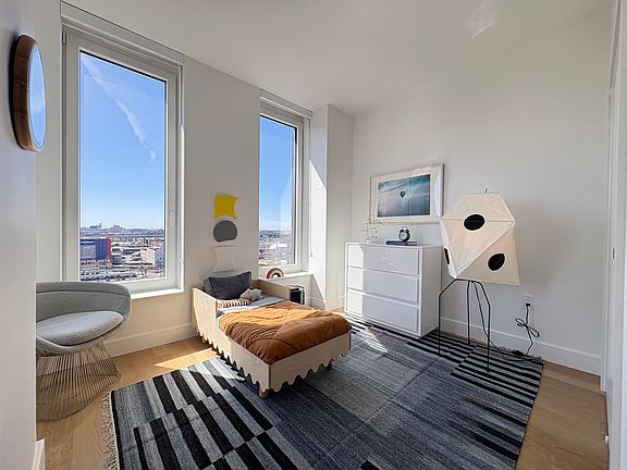 4th image of 420 Carroll St #Penthouse 2001