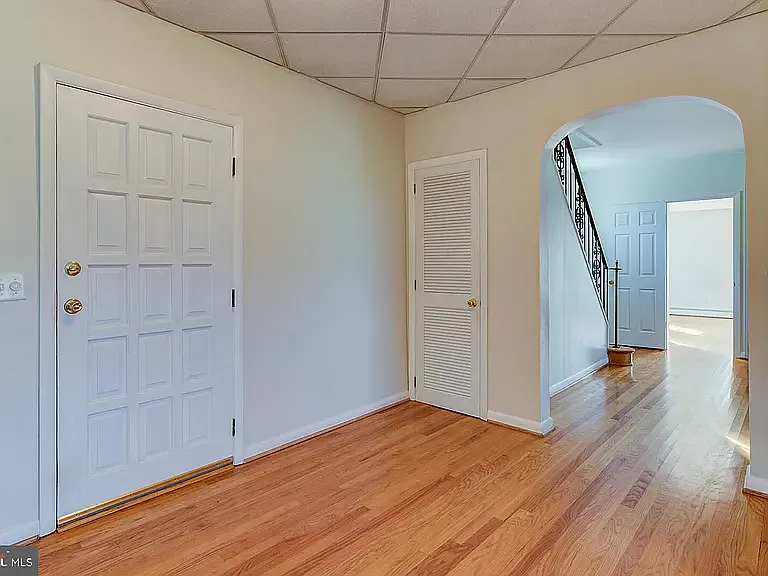 106 Middleboro Rd — Photo 26