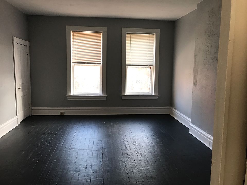 1st image of 2921 Pennsylvania Ave #2F