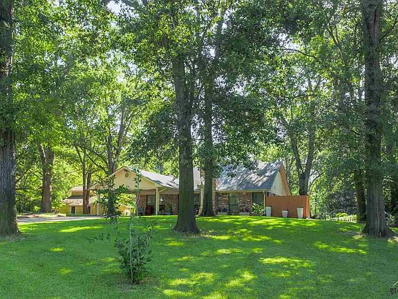 4th image of 1613 Ginger Dr