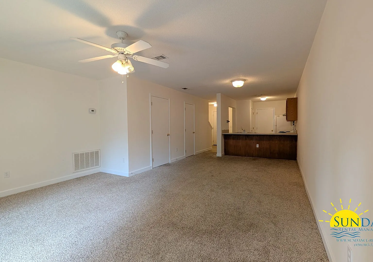 2 Bedroom 2.5 Bath Townhome Centrally Located in Fort Walton Beach! — Photo 3