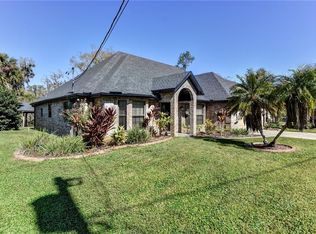 1884 Riveredge Dr, Astor, FL 32102