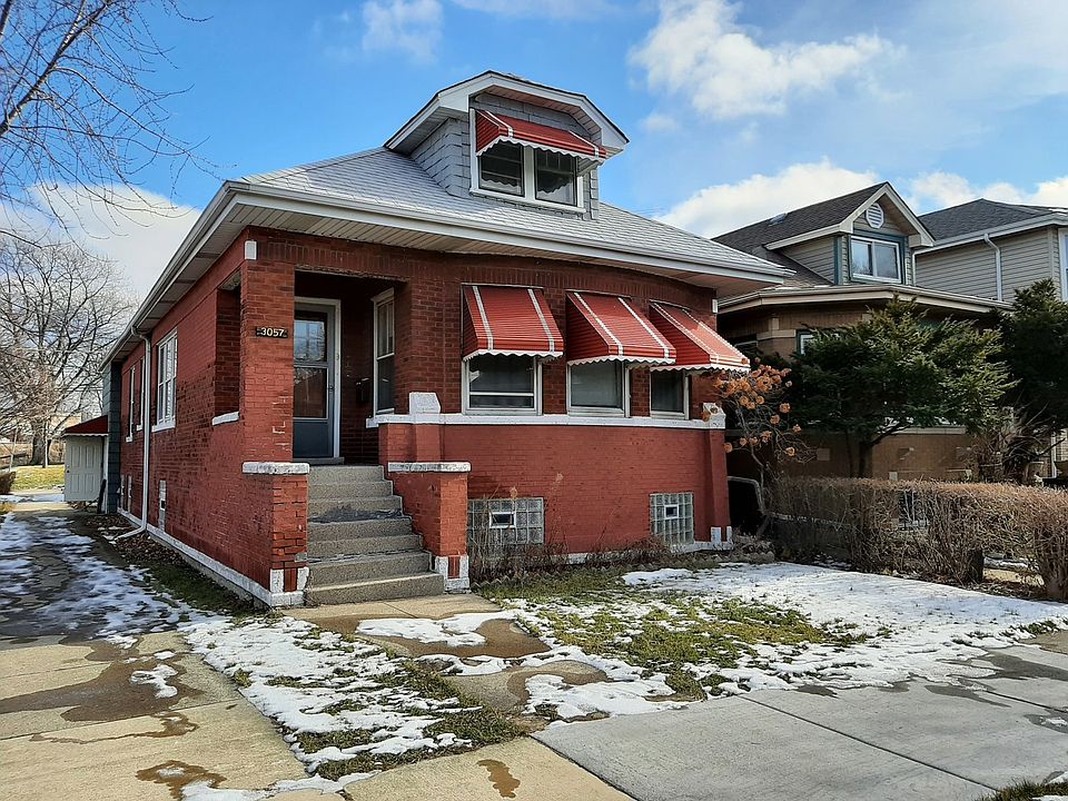 2nd image of 3057 N Lowell Ave