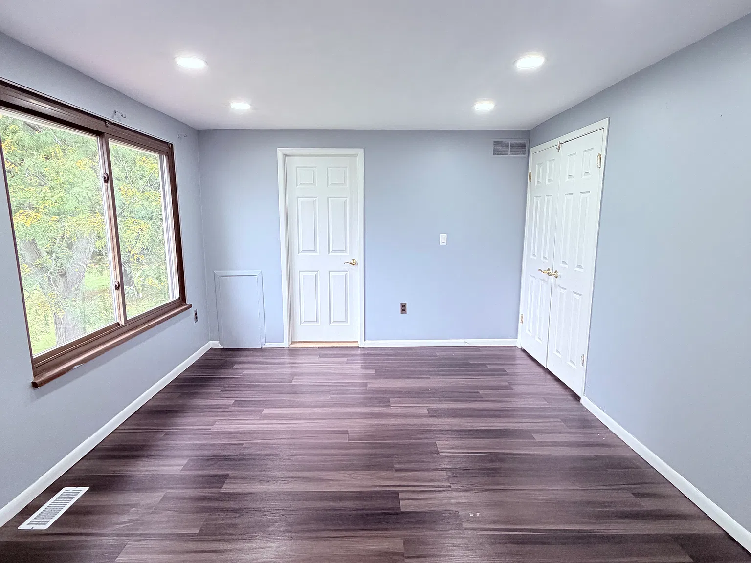 2 bed, 1.5 bath, 1050 sqft, $1,650 — Photo 1