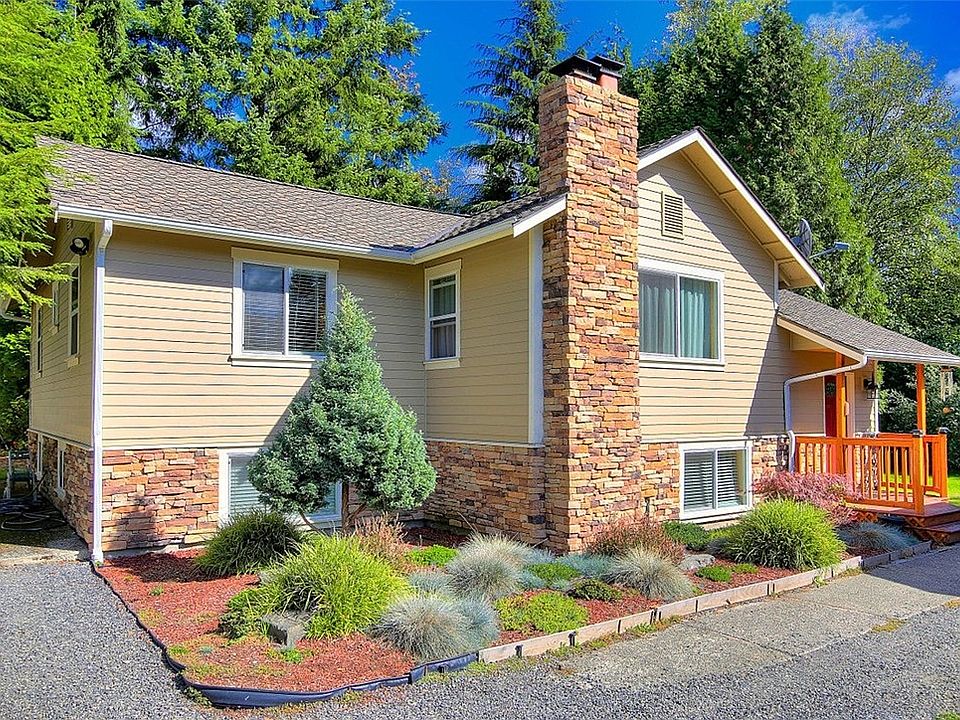 1st image of 6425 228th St SE