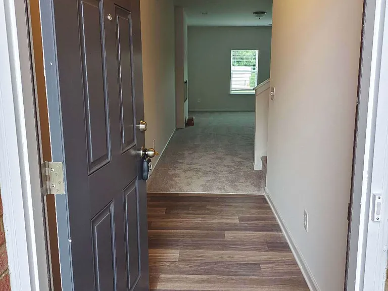 72 Professional Pl — Photo 2