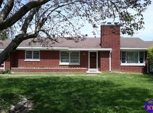 1051 W Crocus Dr, Radcliff, KY 40160