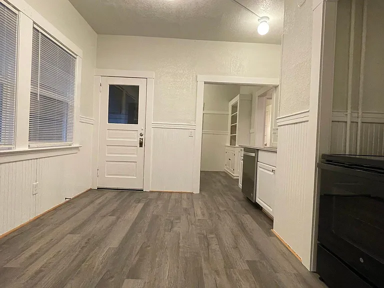1516 SE Alder St — Photo 20