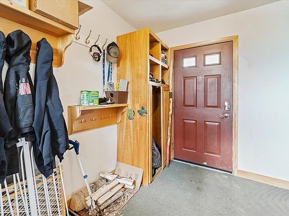 3rd image of 3991 Parks Ridge Rd