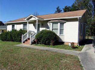 612 Williamsburg Ter, High Point, NC 27262