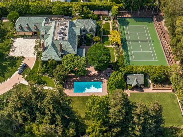 570 S Mapleton Dr, Los Angeles, CA 90024