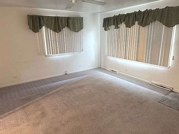 4th image of 5809 Sunrise Ave