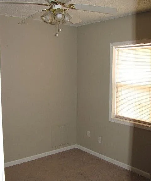 358 Monarch Dr — Photo 3