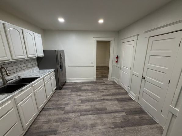 1564 Laharpe St Unit 4