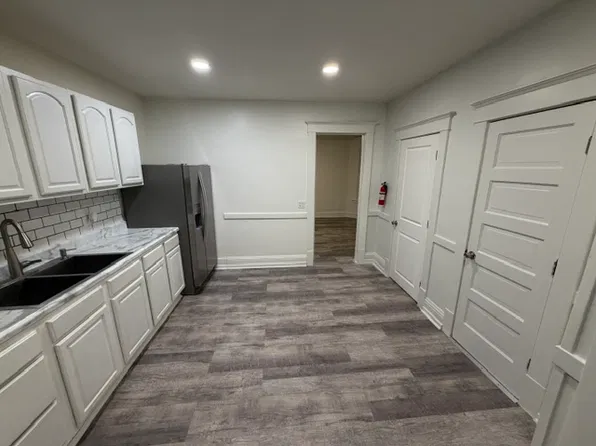 1564 Laharpe St Unit 4, La Salle, IL 61301