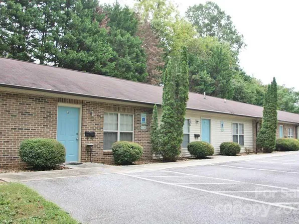 1103 3rd Ave SW, Hickory, NC 28602