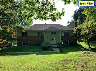 615 Oscawana Lake Rd, Putnam Valley, NY 10579