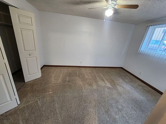 5th image of 921 12th St APT 102